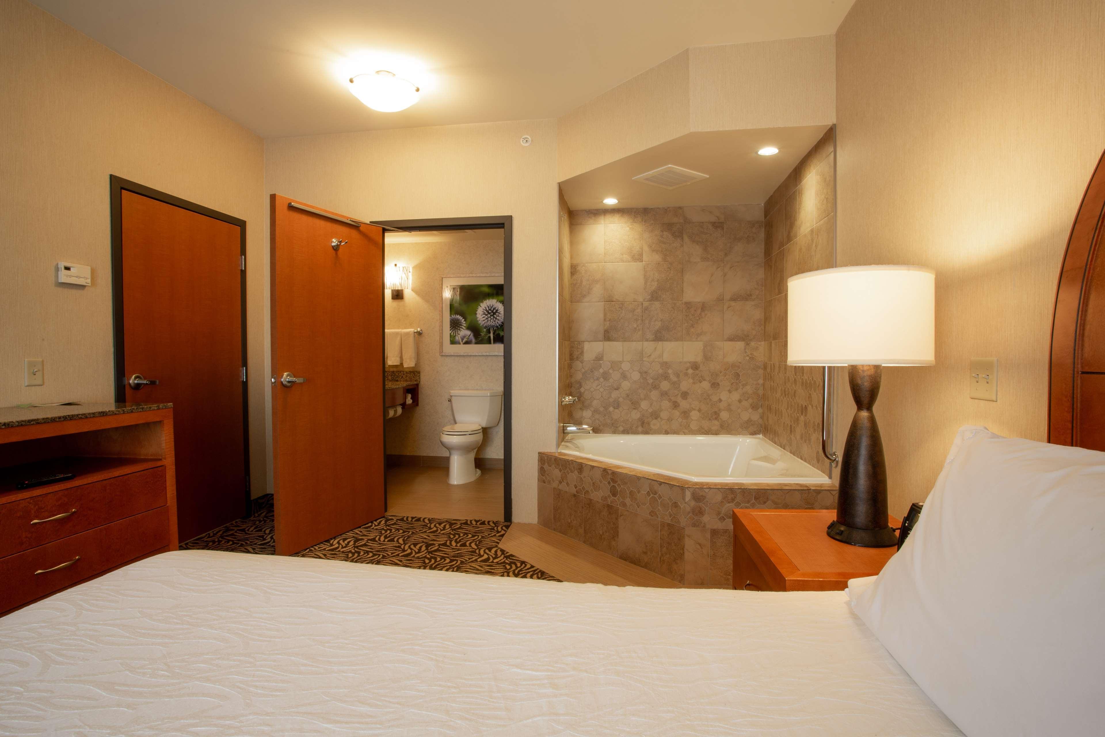 Hilton Garden Inn Cedar Falls Eksteriør bilde
