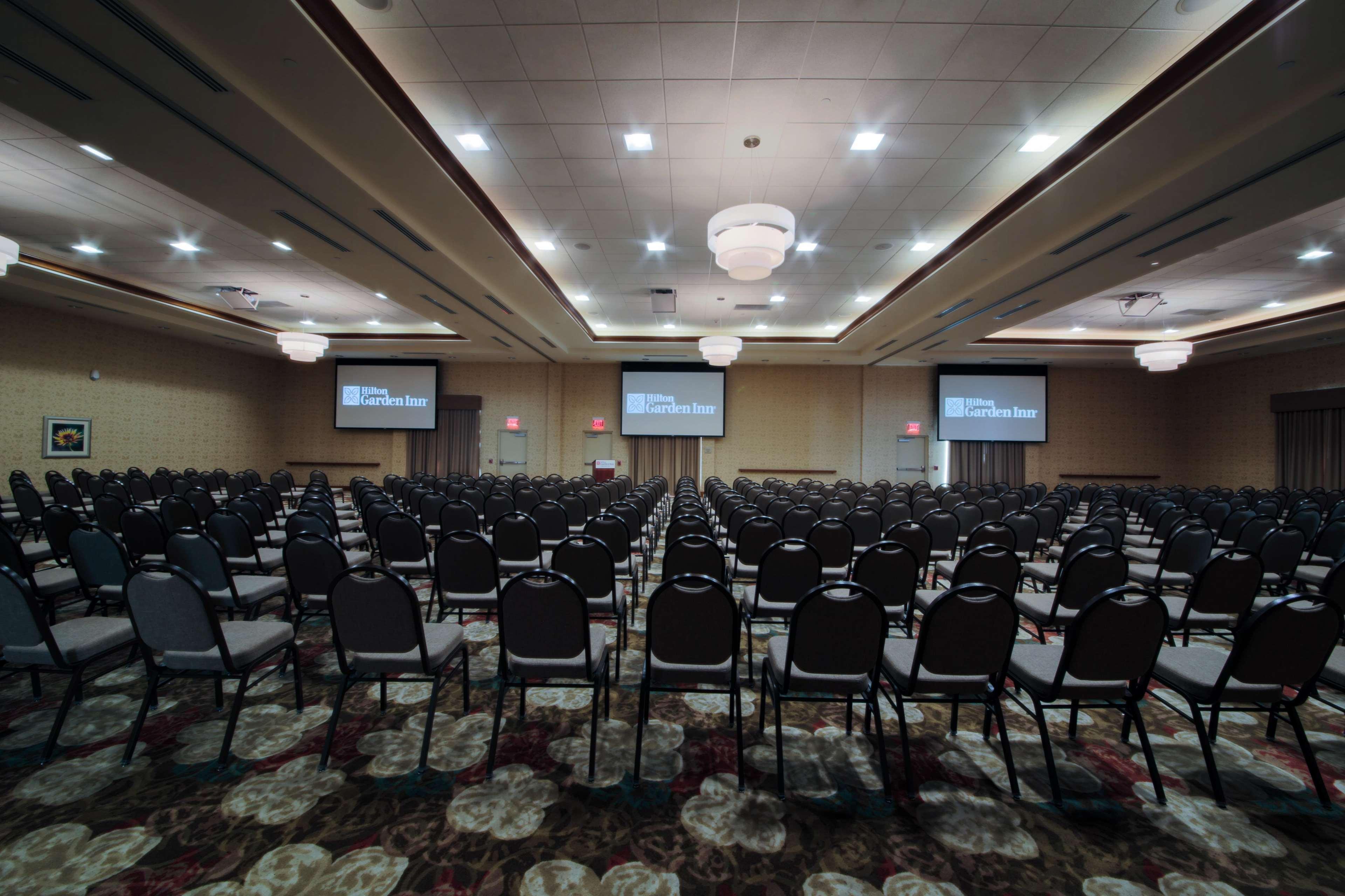 Hilton Garden Inn Cedar Falls Eksteriør bilde