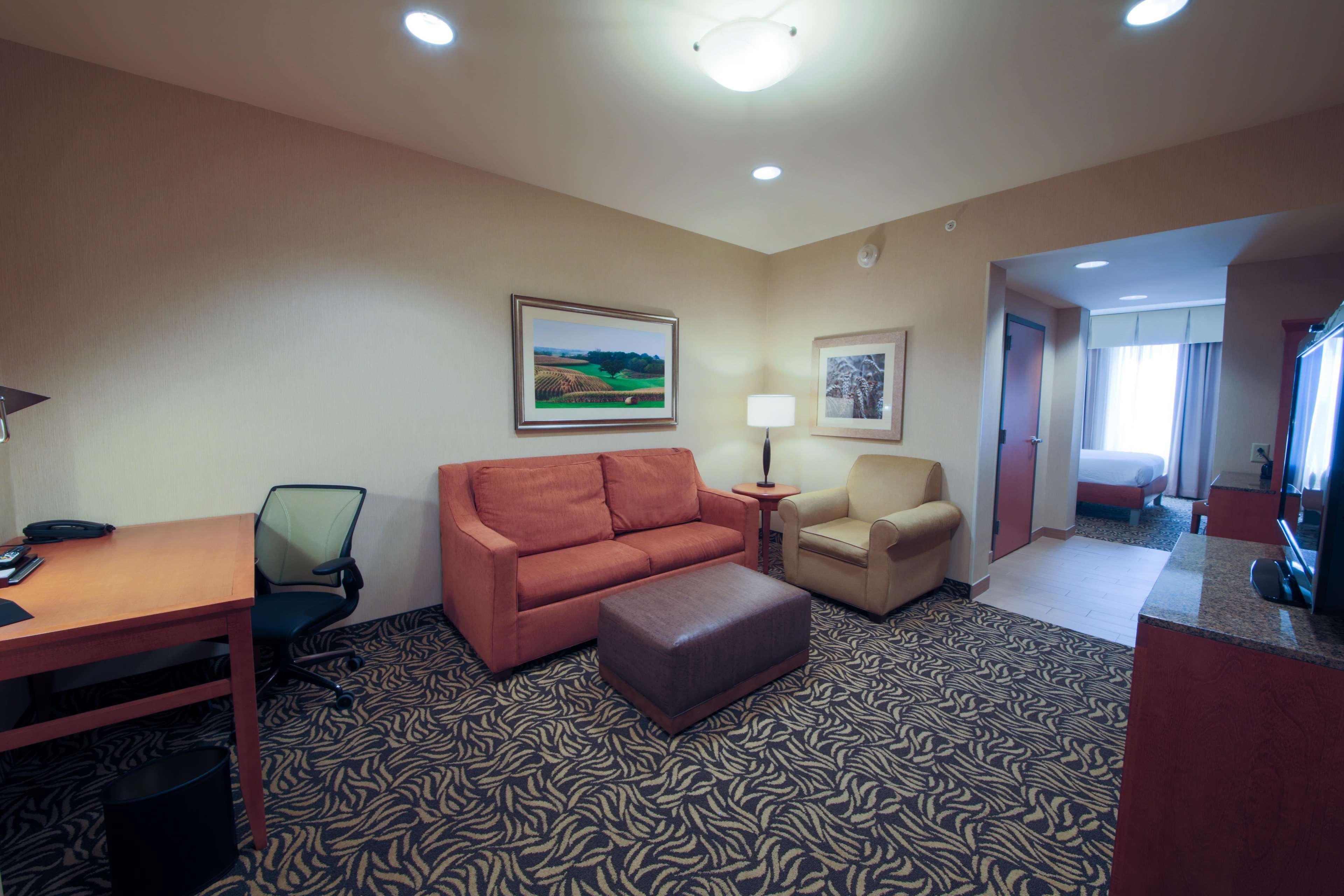 Hilton Garden Inn Cedar Falls Eksteriør bilde