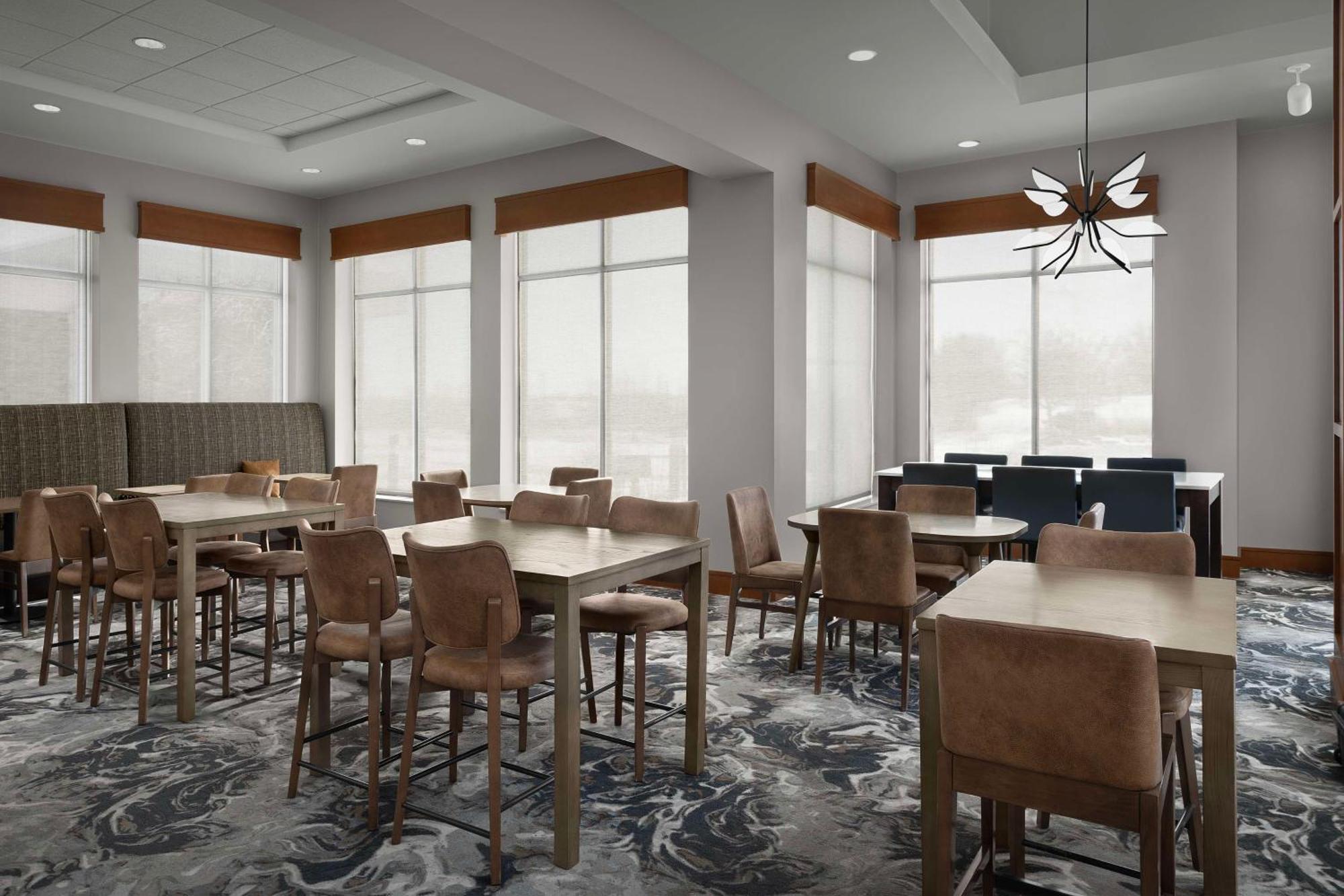 Hilton Garden Inn Cedar Falls Eksteriør bilde