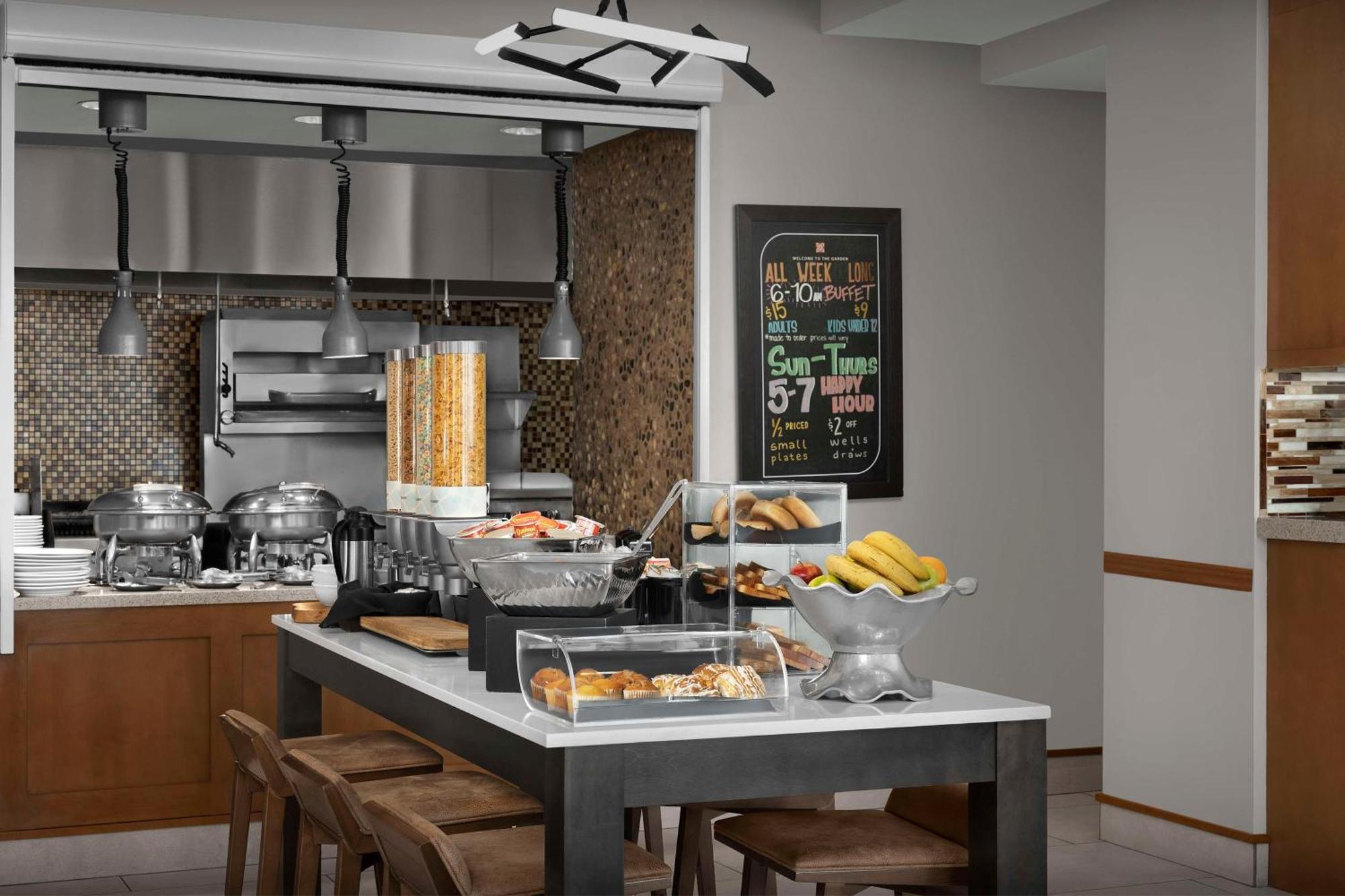 Hilton Garden Inn Cedar Falls Eksteriør bilde